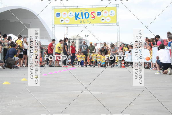 Buy your photos of the eventNiteri Kids Run on Fotop