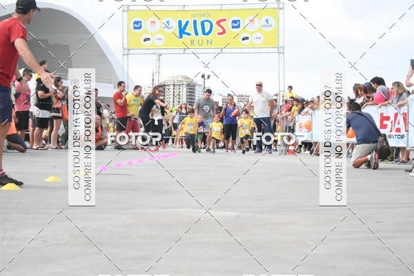 Buy your photos of the eventNiteri Kids Run on Fotop
