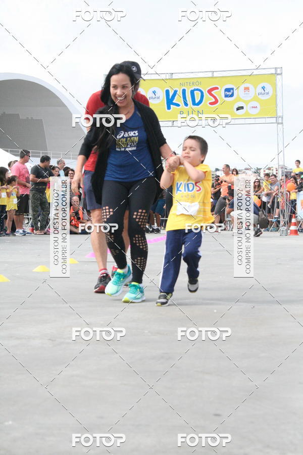 Buy your photos of the eventNiteri Kids Run on Fotop