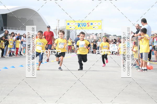 Buy your photos of the eventNiteri Kids Run on Fotop