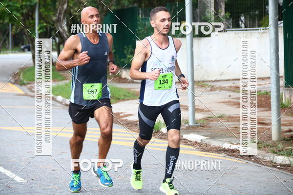 Buy your photos of the eventRun The Night SP on Fotop