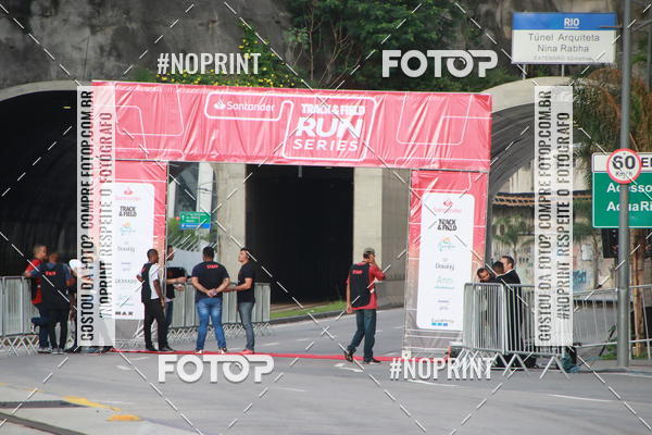 Buy your photos of the eventSANTANDER TRACK&FIELD RUN SERIES AquaRio on Fotop