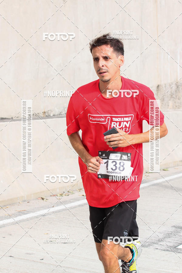 Buy your photos of the eventSANTANDER TRACK&FIELD RUN SERIES AquaRio on Fotop