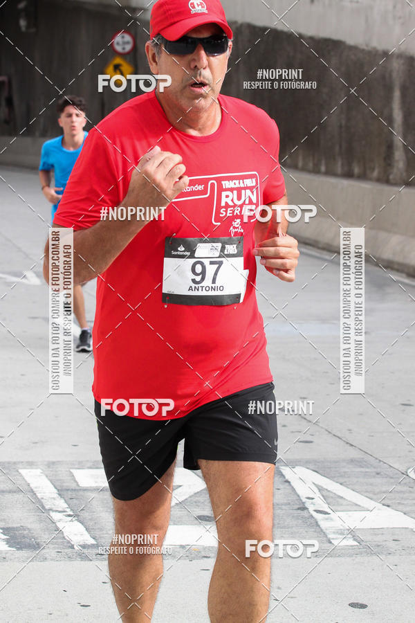Buy your photos of the eventSANTANDER TRACK&FIELD RUN SERIES AquaRio on Fotop