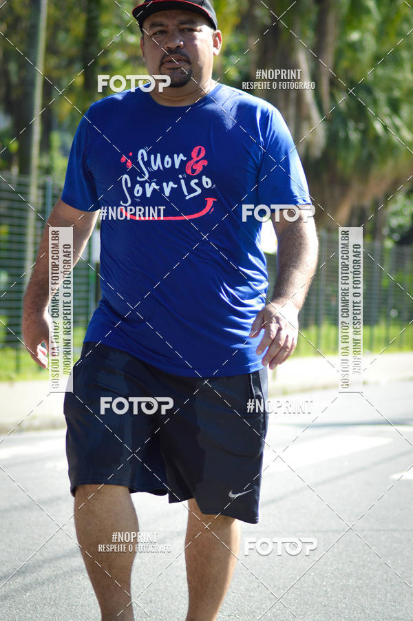 Buy your photos of the eventSantos Run on Fotop