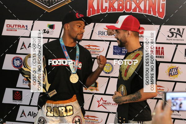 Buy your photos of the eventRIO OPEN KICKBOXING on Fotop