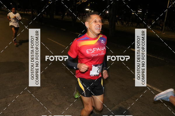 Buy your photos of the eventNight Run 2018 - Etapa Rock on Fotop