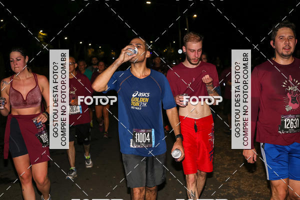 Buy your photos of the eventNight Run 2018 - Etapa Rock on Fotop