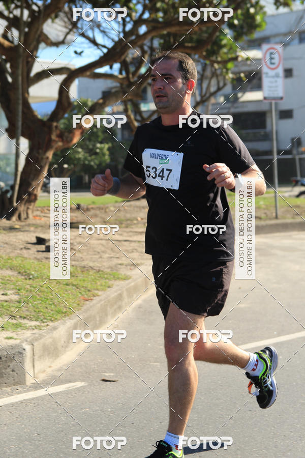 Buy your photos of the eventValverde Runner on Fotop