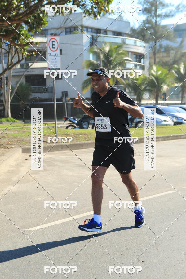 Buy your photos of the eventValverde Runner on Fotop