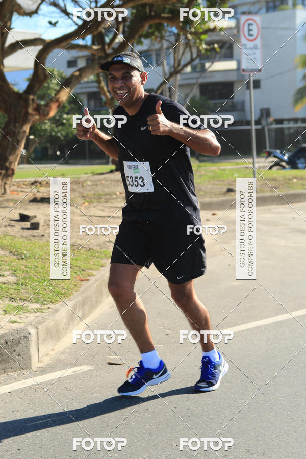 Buy your photos of the eventValverde Runner on Fotop