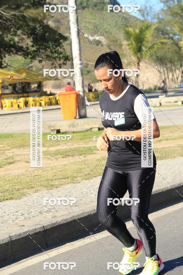 Buy your photos of the eventValverde Runner on Fotop