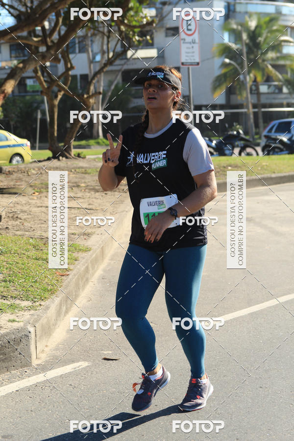 Buy your photos of the eventValverde Runner on Fotop