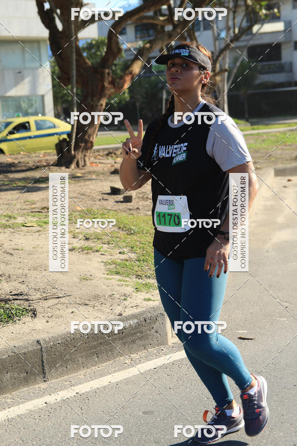 Buy your photos of the eventValverde Runner on Fotop