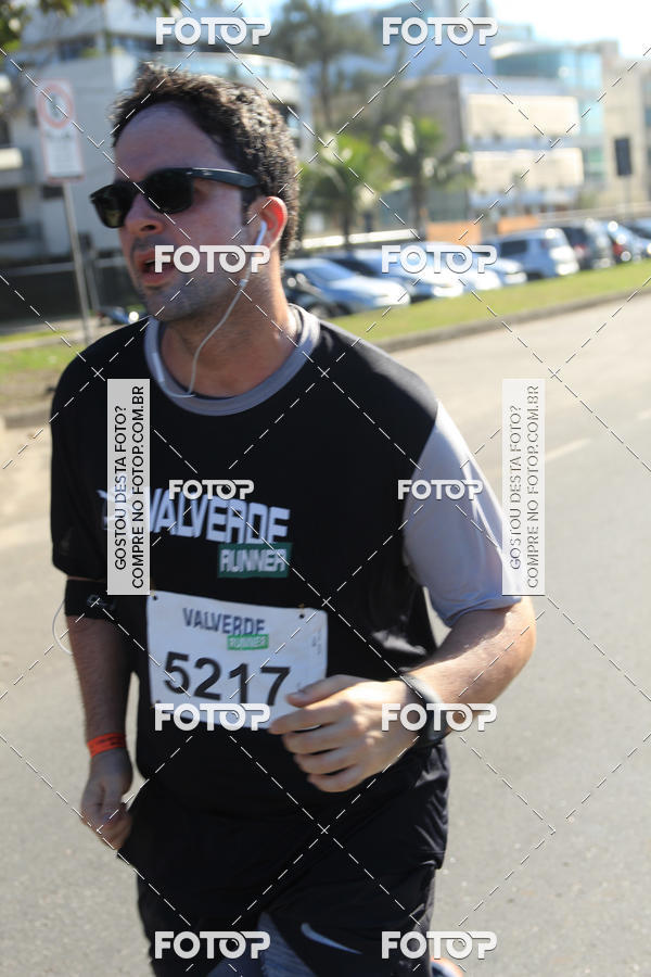 Buy your photos of the eventValverde Runner on Fotop