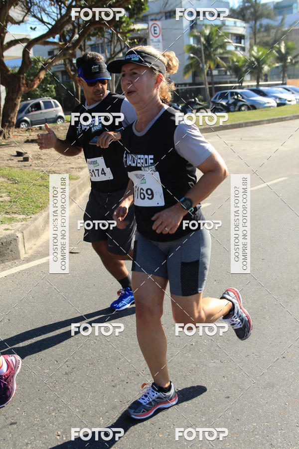 Buy your photos of the eventValverde Runner on Fotop