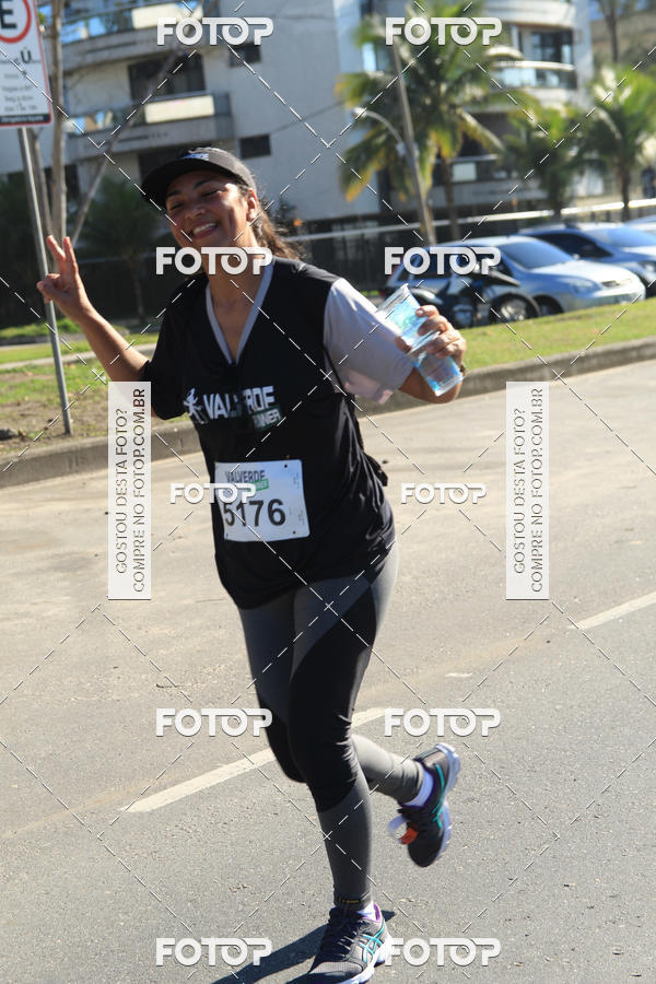 Buy your photos of the eventValverde Runner on Fotop