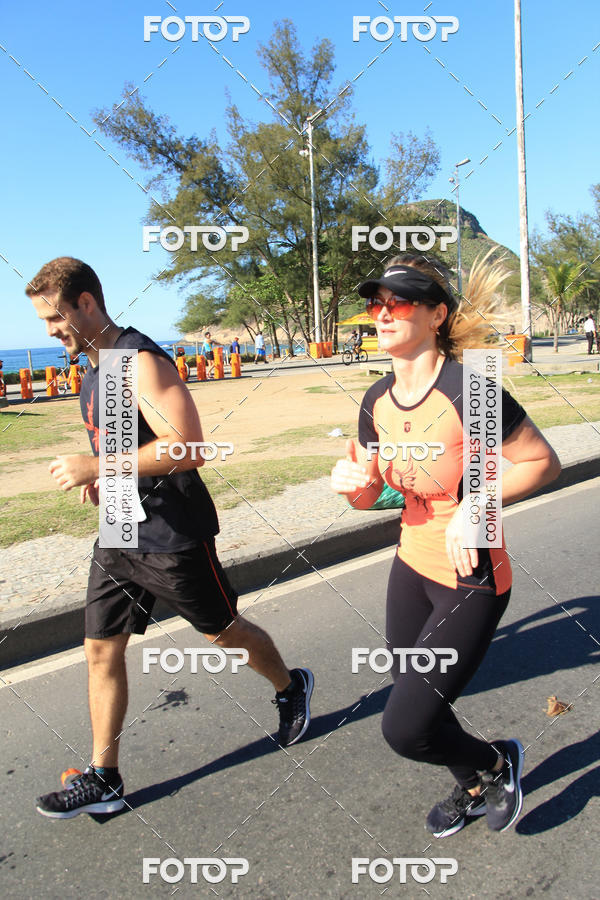 Buy your photos of the eventValverde Runner on Fotop