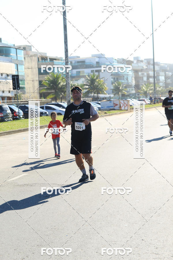 Buy your photos of the eventValverde Runner on Fotop