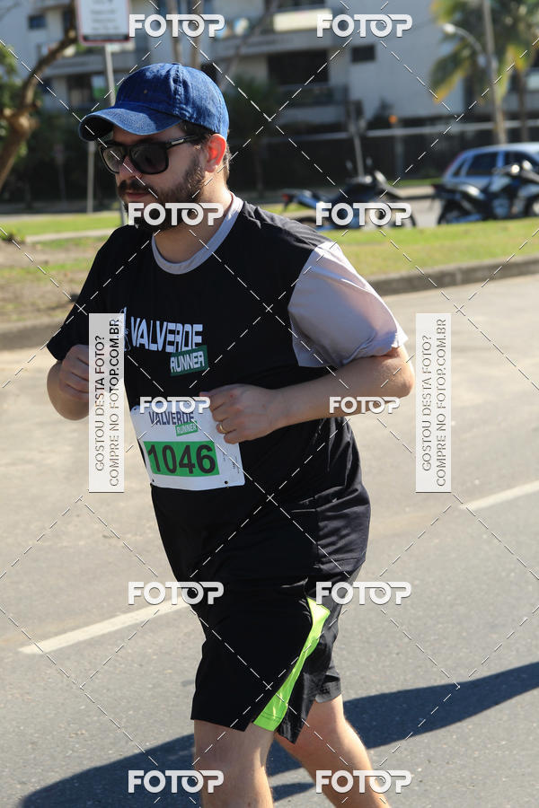 Buy your photos of the eventValverde Runner on Fotop