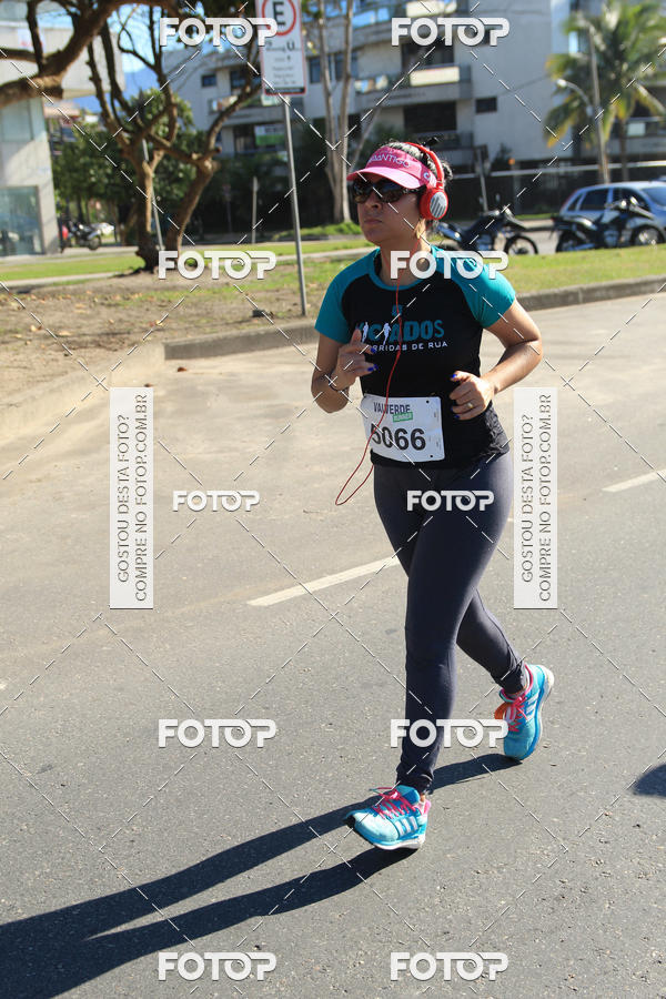 Buy your photos of the eventValverde Runner on Fotop