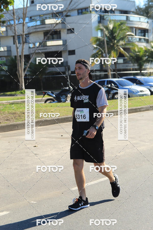 Buy your photos of the eventValverde Runner on Fotop