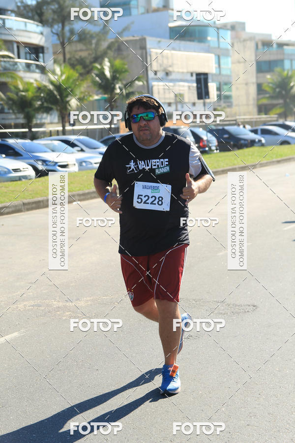 Buy your photos of the eventValverde Runner on Fotop