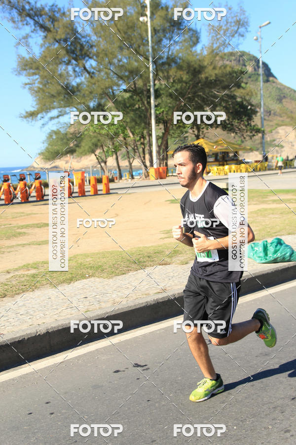 Buy your photos of the eventValverde Runner on Fotop