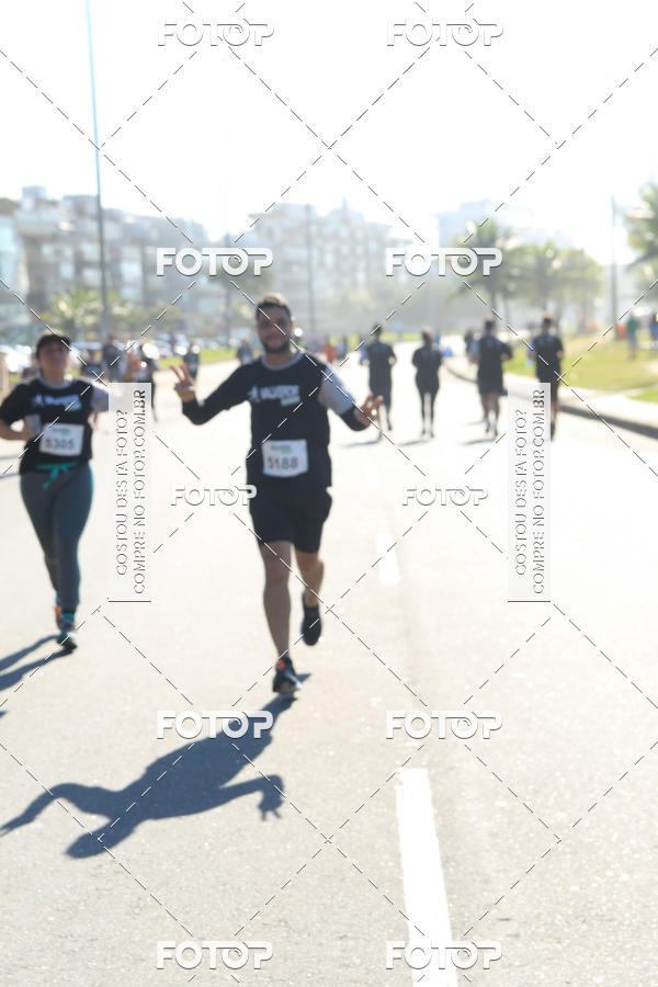 Buy your photos of the eventValverde Runner on Fotop