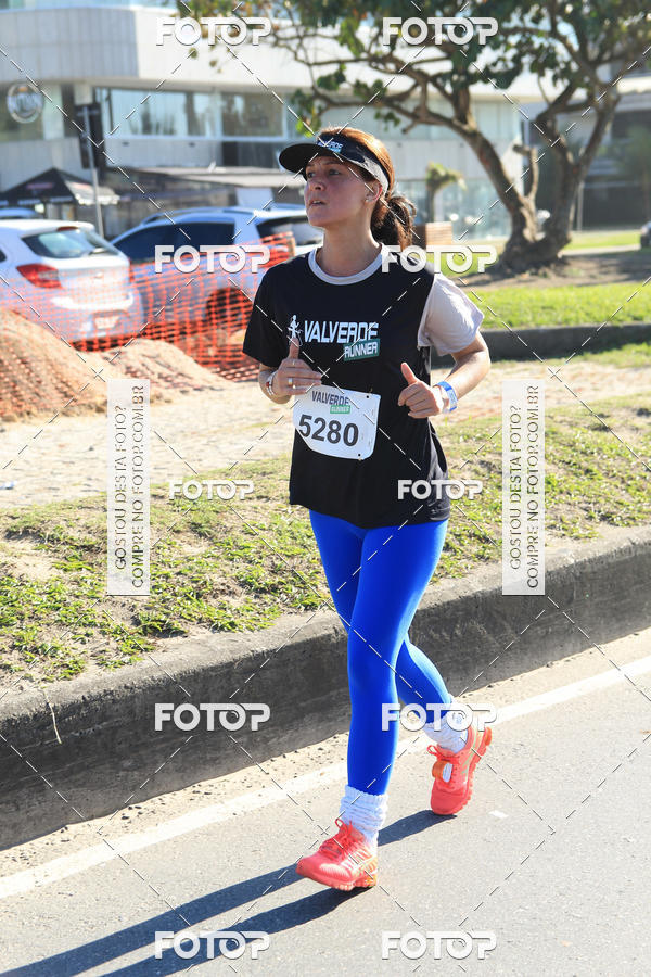 Buy your photos of the eventValverde Runner on Fotop