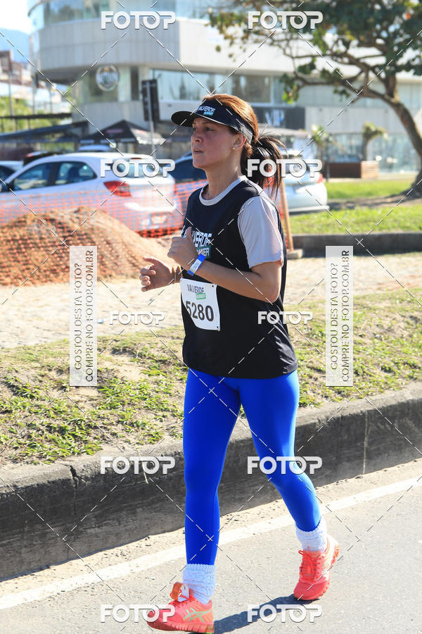 Buy your photos of the eventValverde Runner on Fotop