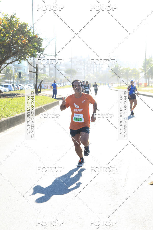 Buy your photos of the eventValverde Runner on Fotop