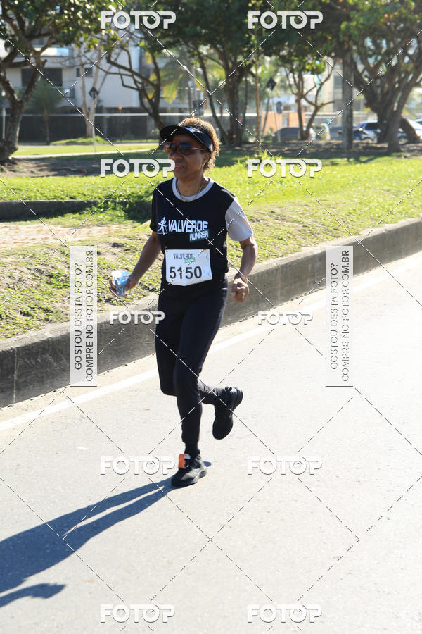 Buy your photos of the eventValverde Runner on Fotop