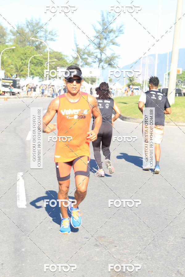 Buy your photos of the eventValverde Runner on Fotop