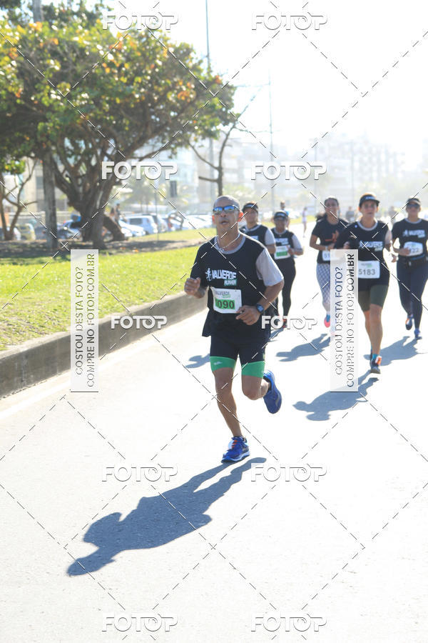 Buy your photos of the eventValverde Runner on Fotop