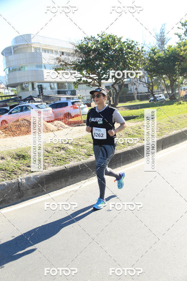 Buy your photos of the eventValverde Runner on Fotop