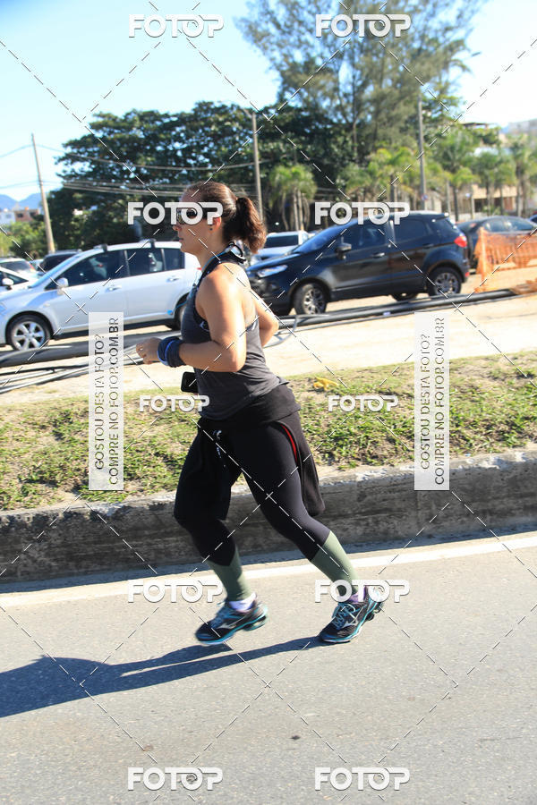 Buy your photos of the eventValverde Runner on Fotop