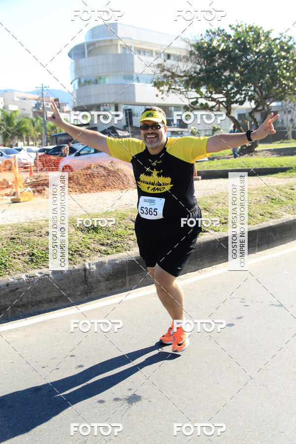 Buy your photos of the eventValverde Runner on Fotop