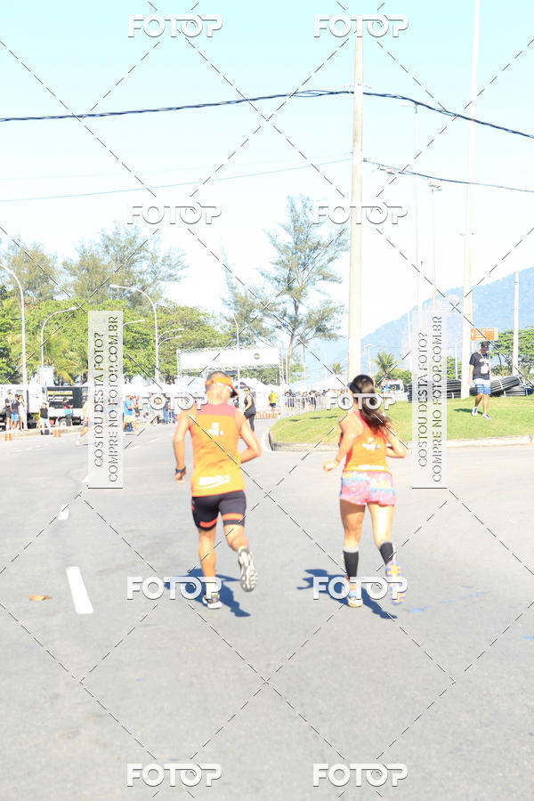 Buy your photos of the eventValverde Runner on Fotop