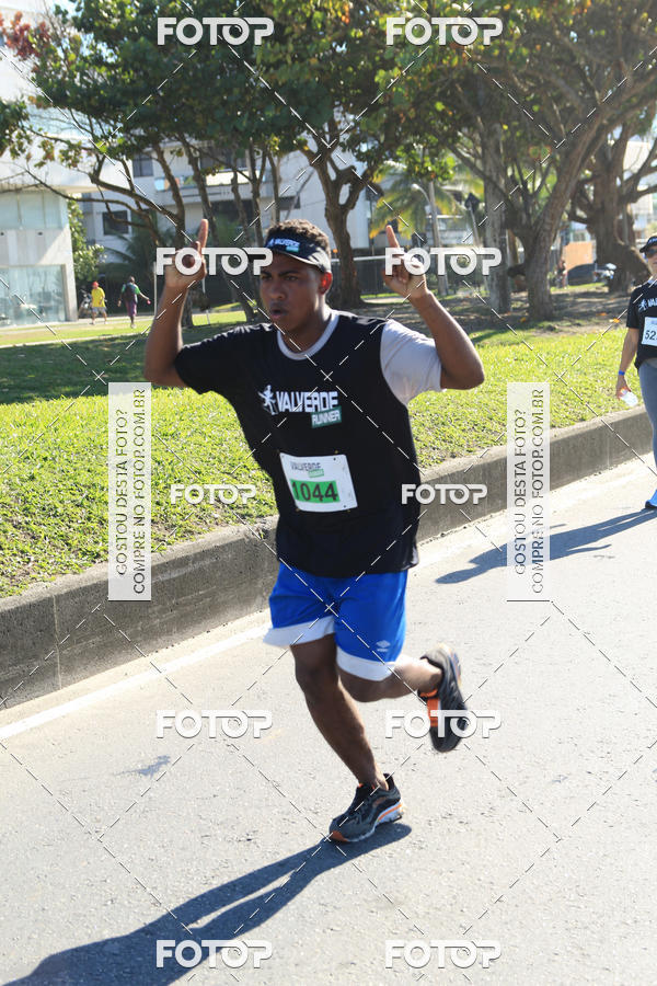 Buy your photos of the eventValverde Runner on Fotop