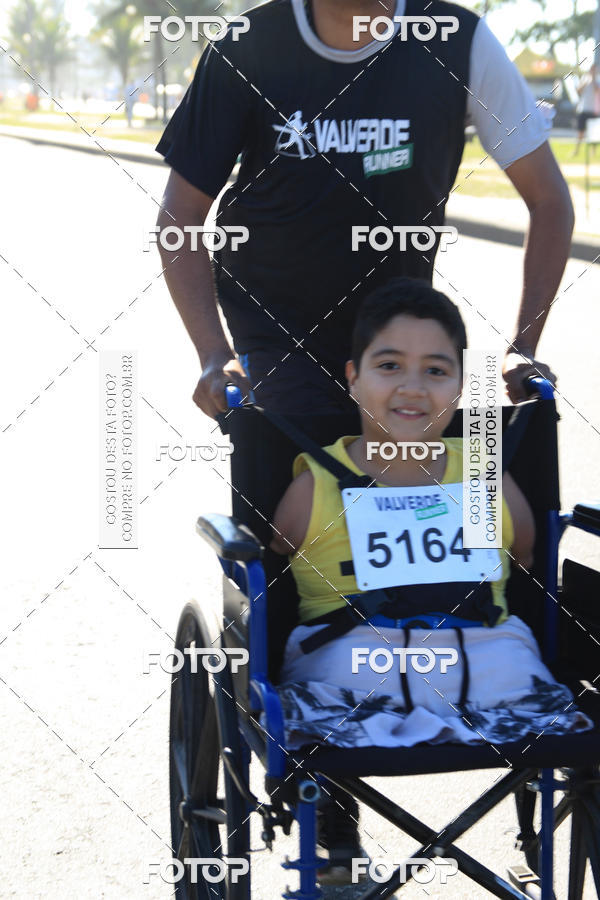 Buy your photos of the eventValverde Runner on Fotop