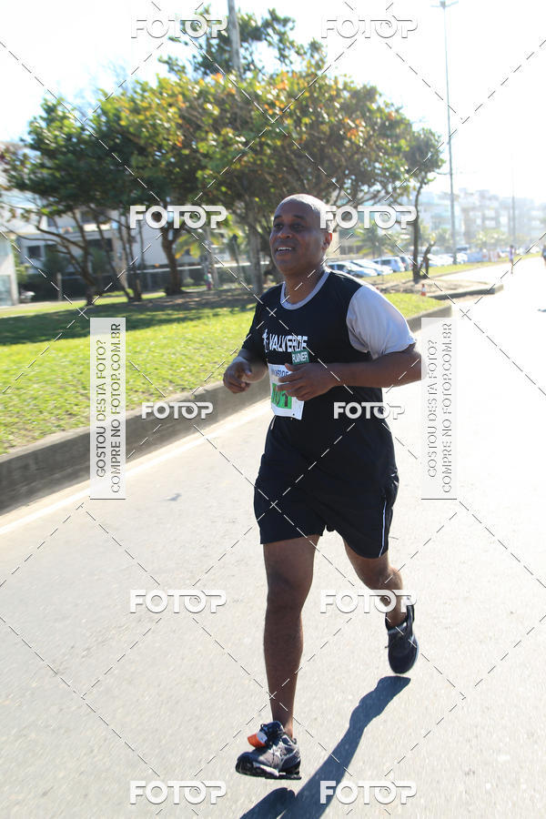 Buy your photos of the eventValverde Runner on Fotop