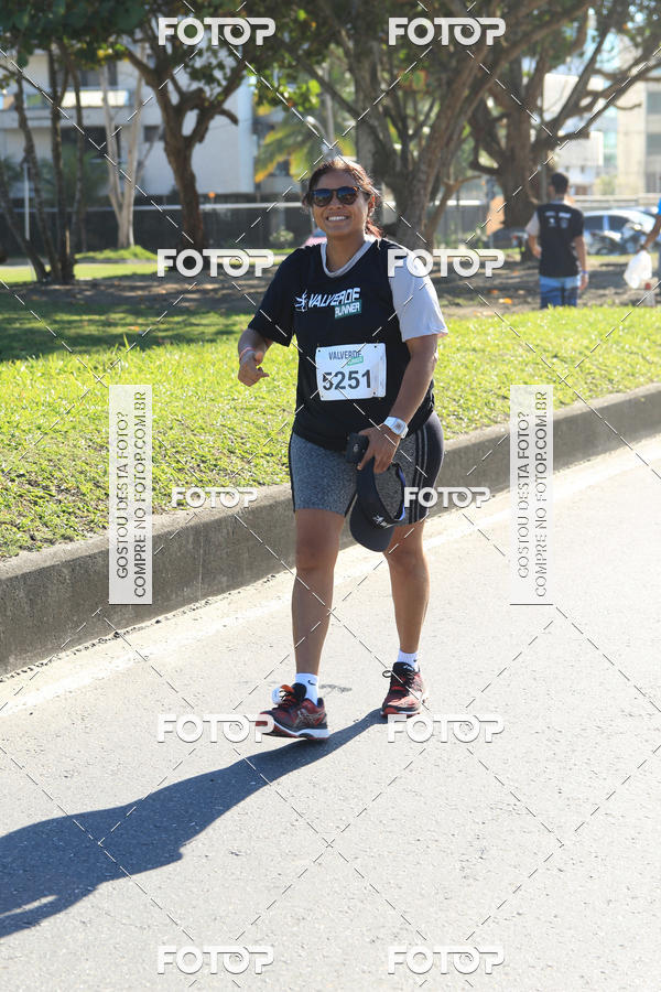Buy your photos of the eventValverde Runner on Fotop