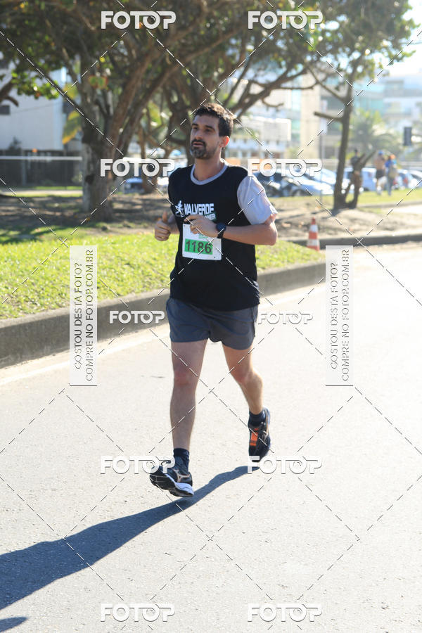 Buy your photos of the eventValverde Runner on Fotop