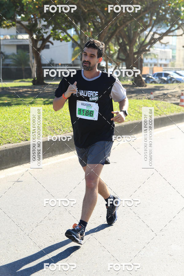 Buy your photos of the eventValverde Runner on Fotop