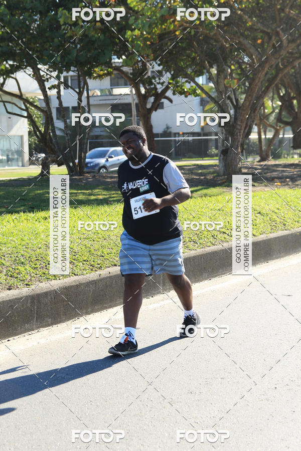 Buy your photos of the eventValverde Runner on Fotop