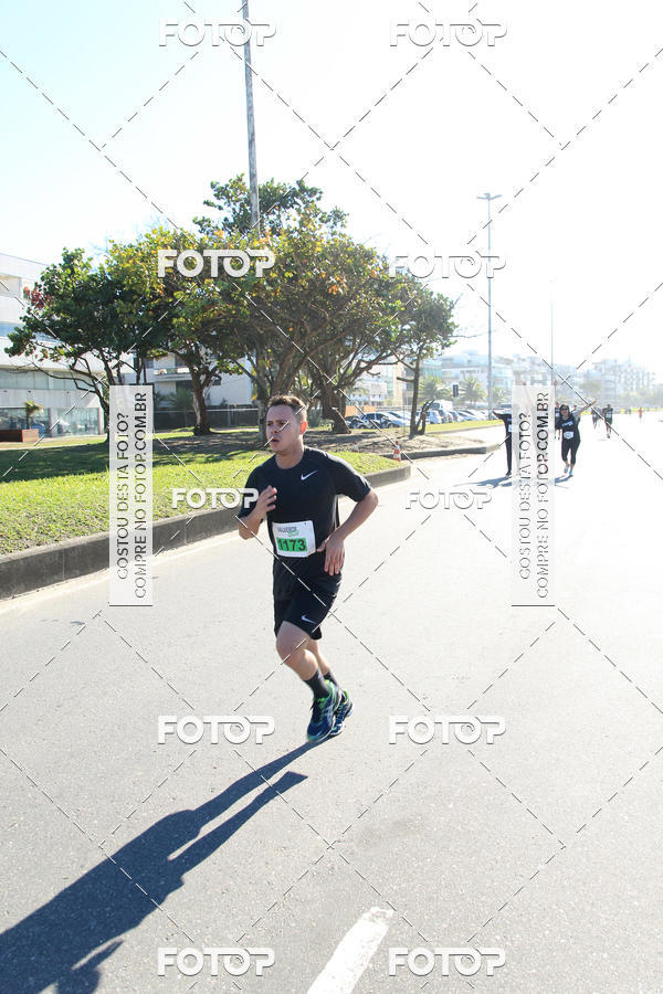 Buy your photos of the eventValverde Runner on Fotop