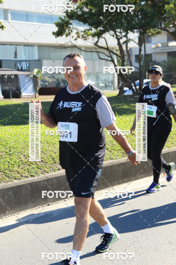 Buy your photos of the eventValverde Runner on Fotop