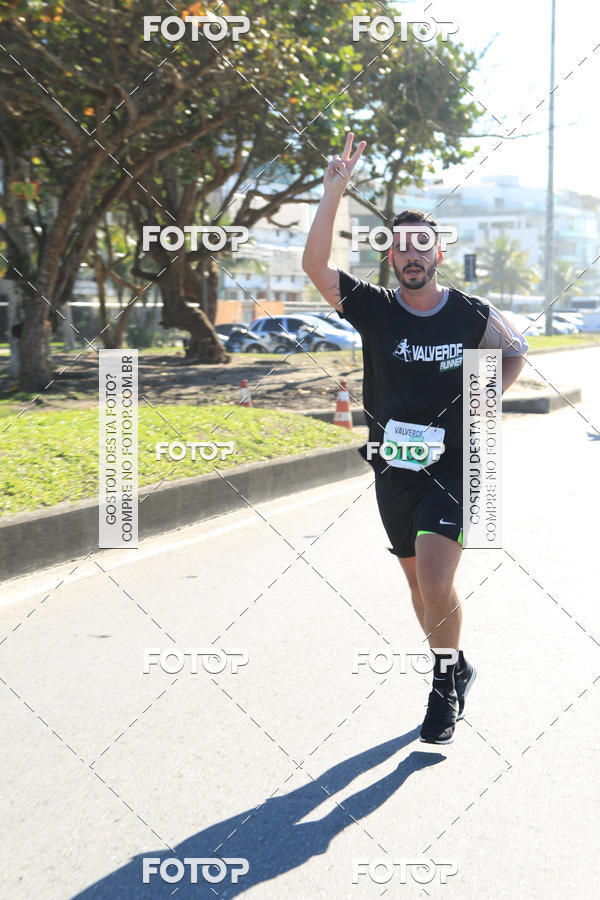 Buy your photos of the eventValverde Runner on Fotop