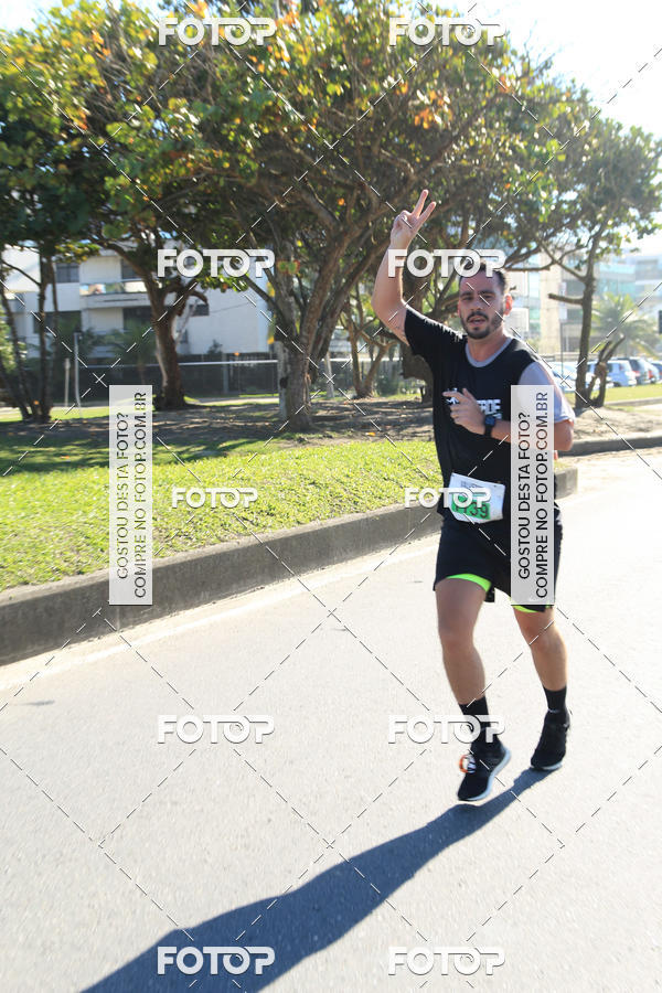 Buy your photos of the eventValverde Runner on Fotop